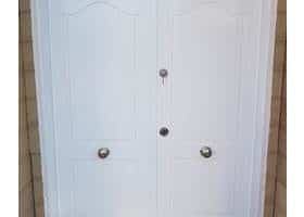 puerta de seguridad pintada doble